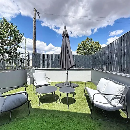 Apartamento Duplex Climatise Avec Terrasse & Parking Gratuit A